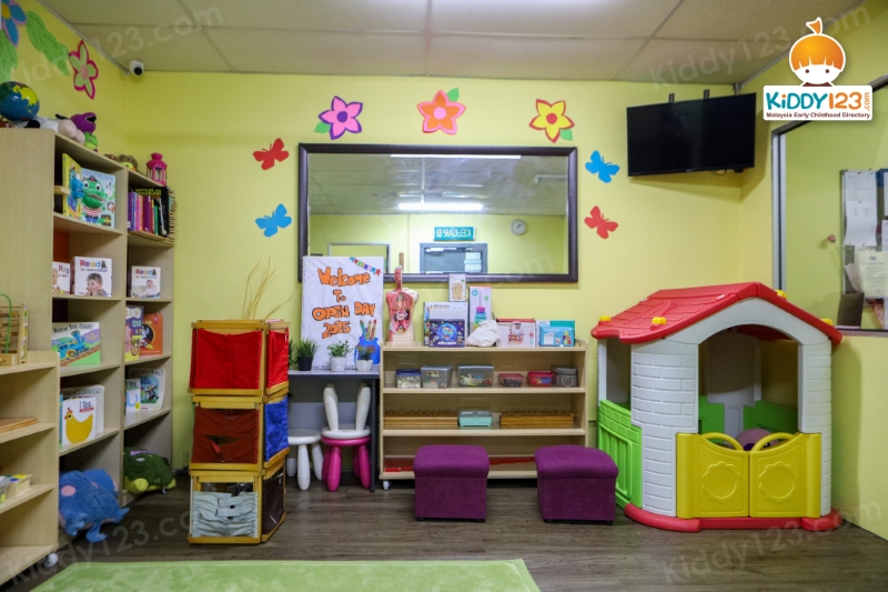 Orange Montessori Kidz, Seri Kembangan