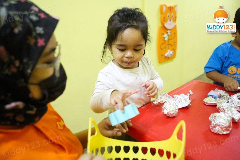 Orange Montessori Kidz, Seri Kembangan
