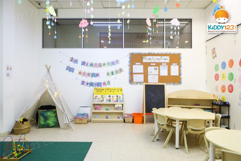 White Lodge International Preschool, Desa ParkCity