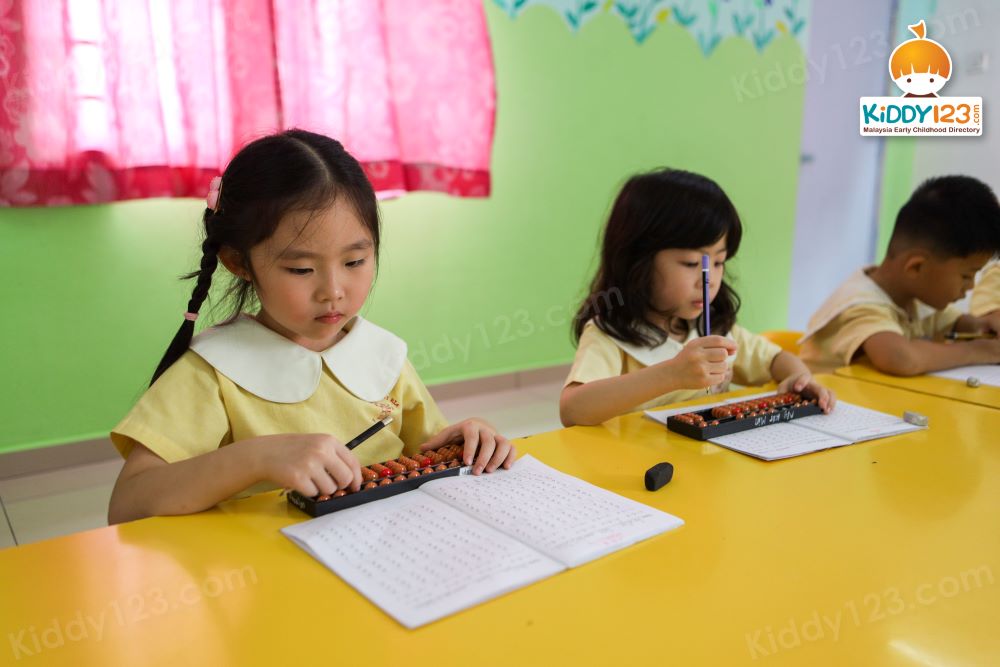 Tadika Hati Ria, Puncak Jalil