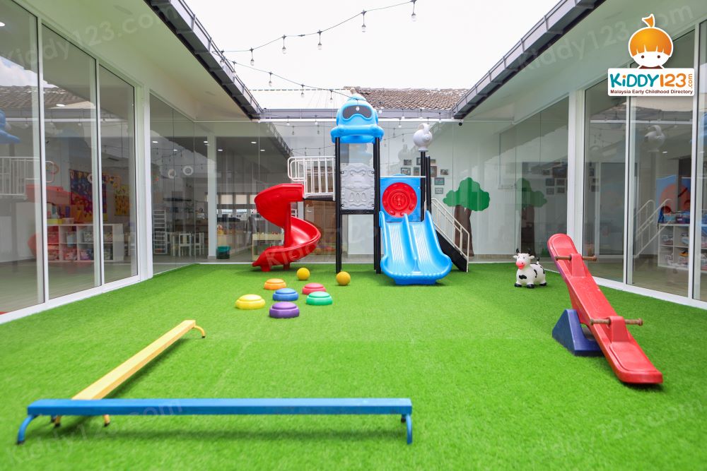 Rise N Shine Childcare Centre, SS2