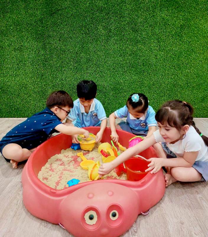 YGLR, Bangsar South, Kuala Lumpur (New Soleil Mond)