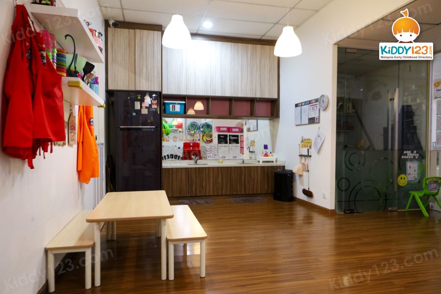 YGLR, Bangsar South, Kuala Lumpur (New Soleil Mond)