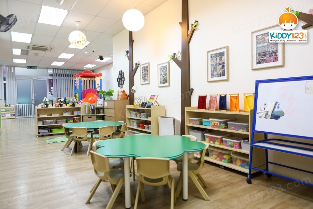 Little Oak Tree, Bukit Jelutong, Shah Alam