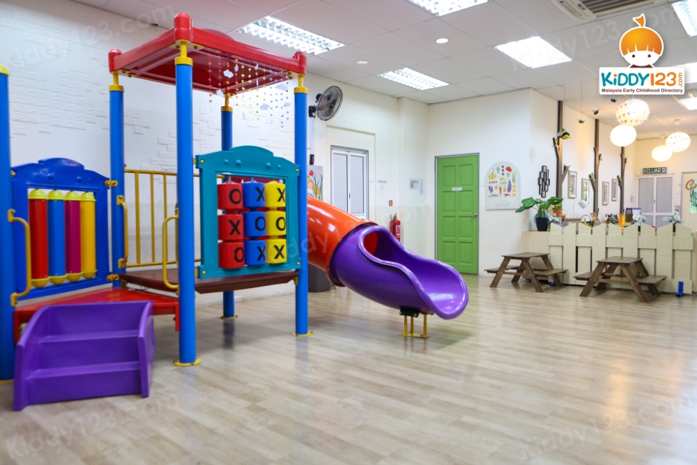 Little Oak Tree, Bukit Jelutong, Shah Alam