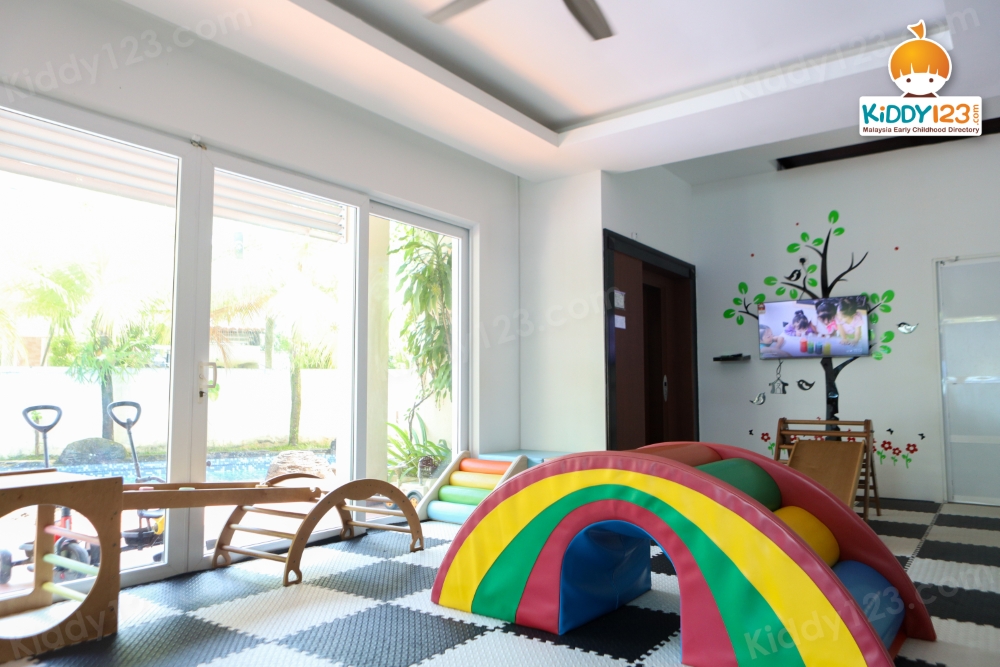 Purple Dragon Early Years, Bandar Mahkota Cheras