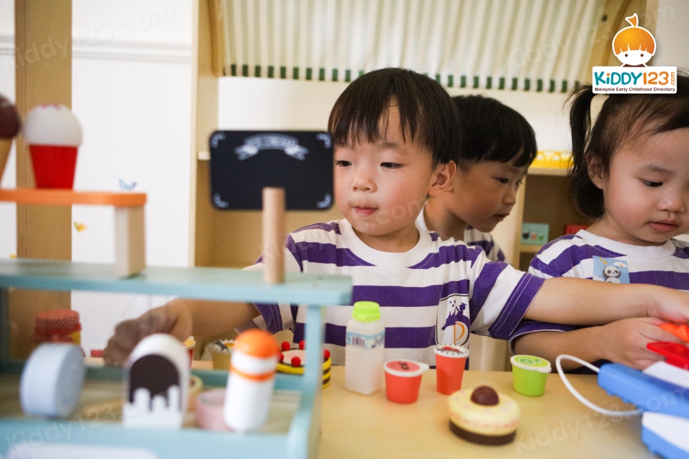 Purple Dragon Early Years, Bandar Mahkota Cheras