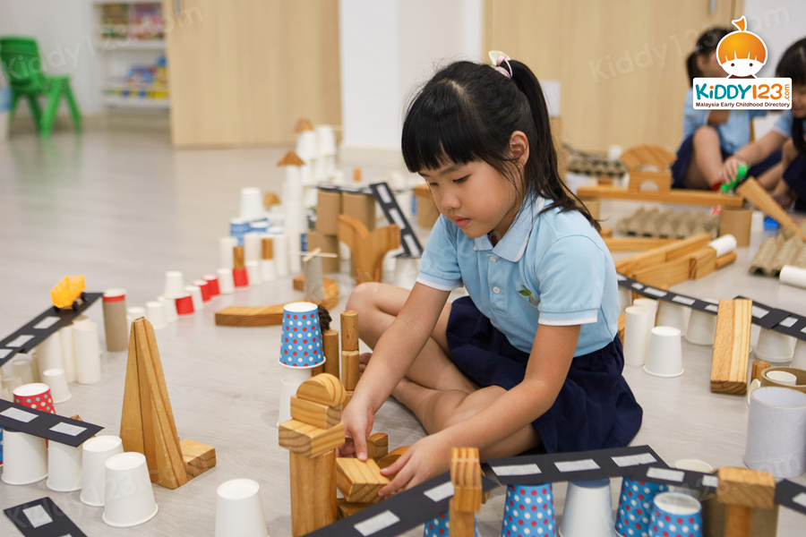 Treetops Montessori, Taman Mount Austin, JB