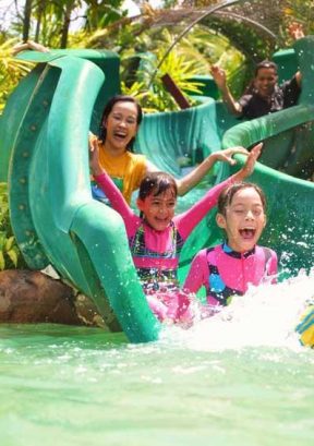 Bukit Merah Laketown Resort