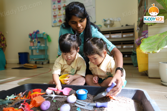 Knowledge Tree+ Montessori Kindergarten, Plaza Arkadia Desa ParkCity