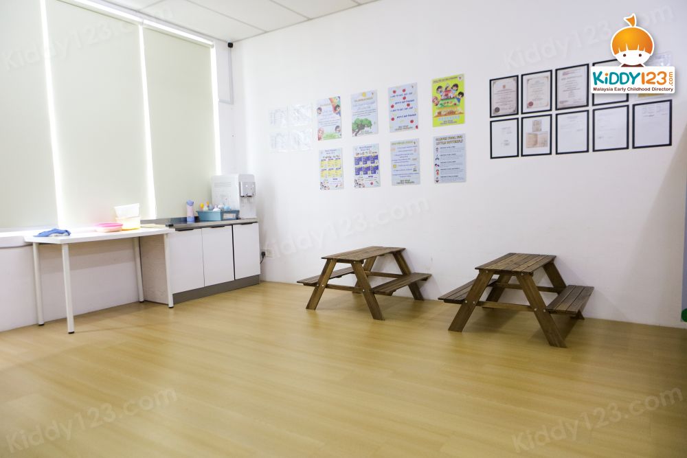Butterfly Education HQ, Kulai
