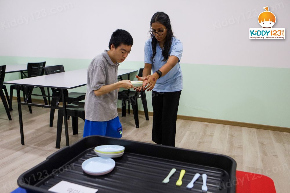 The Integrative Academy, Klang