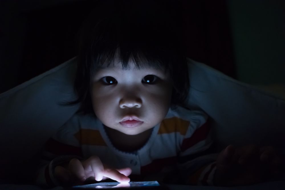 MP Warns: Growing Mental Health Crisis Among Malaysian Children from Excessive Screen Time | KiddyNews