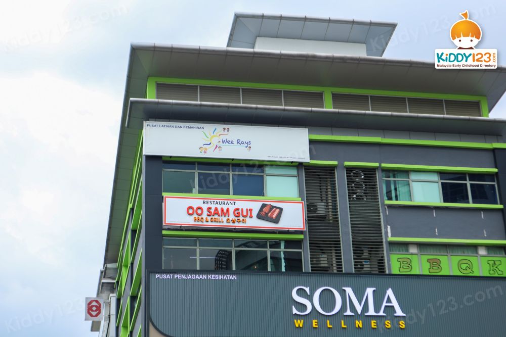 Wee Rays, Mont Kiara