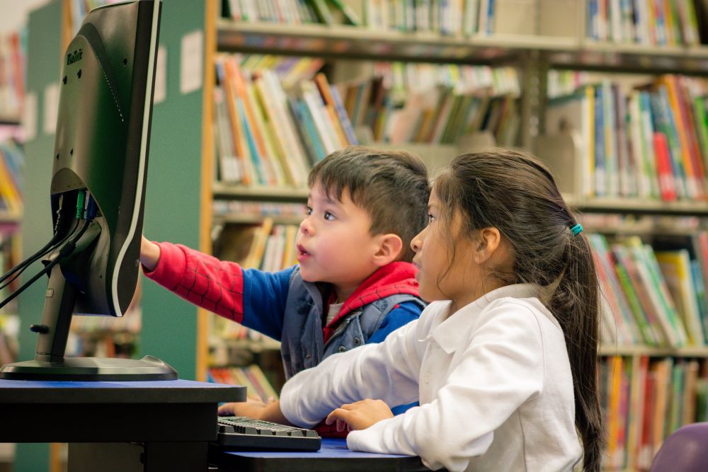 AI to Become a New Pillar of National Education, Say Academics | KiddyNews