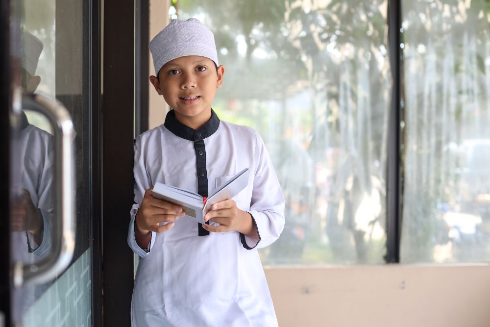 KEMAS Pre-Tahfiz Programme Sees Thousands of Young Children Lead Tarawih Prayers | KiddyNews