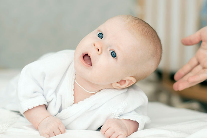 What to Expect in The First Year of Life? | Baby Milestones